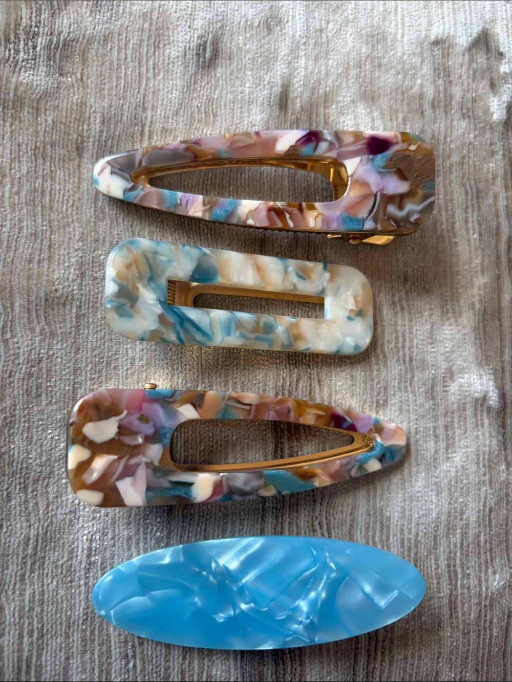 Multicolor Hair Clip Set - Picture 2 of 3